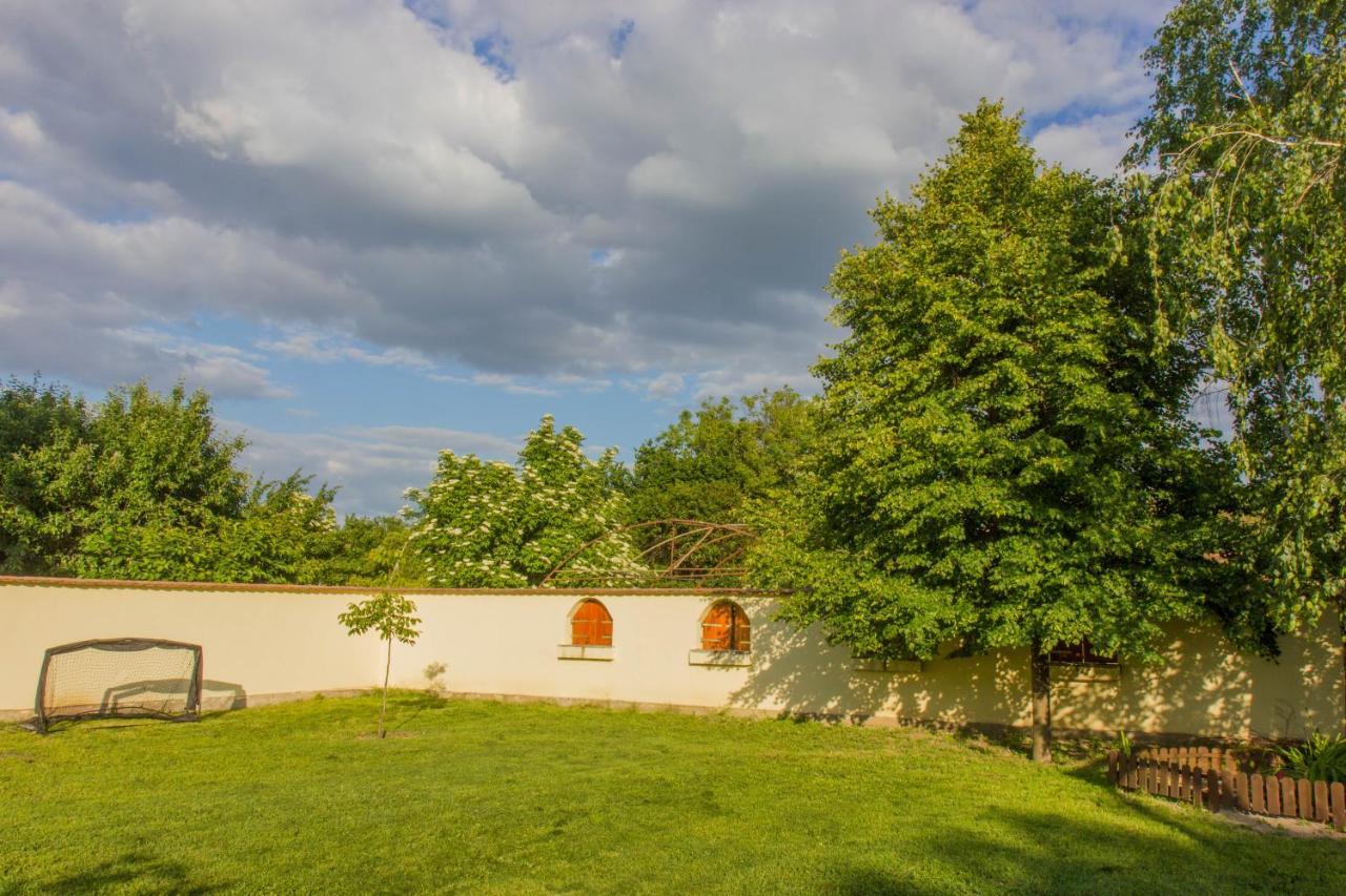 Berdi-Bene Vendeghaz Otel Segedin Dış mekan fotoğraf